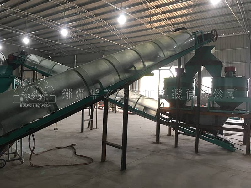 雞糞有機(jī)肥翻拋造粒生產(chǎn)線